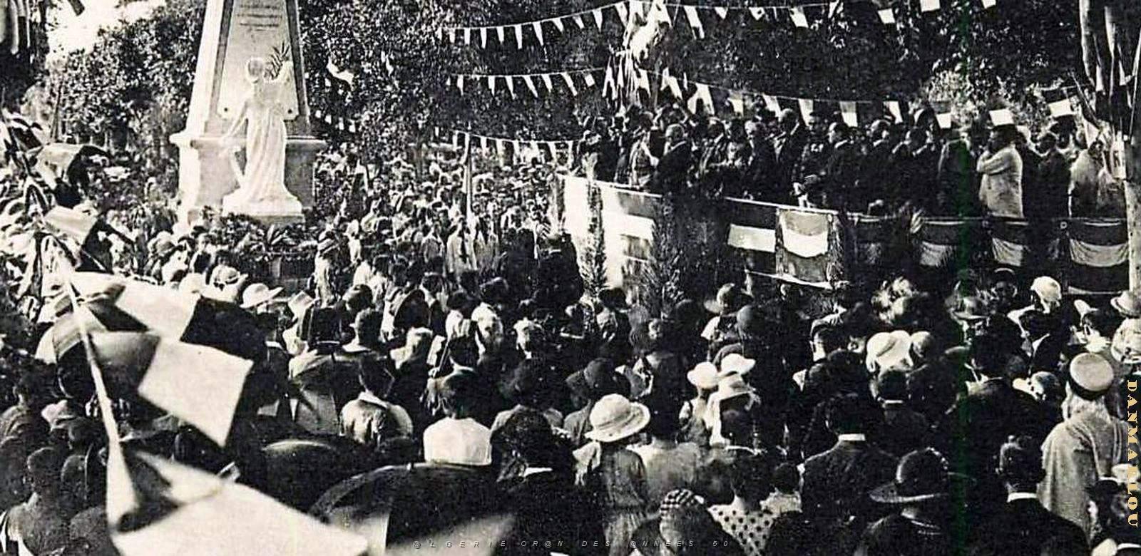 2858- Perregaux - Inauguration du Monument aux Morts2 - 1928.jpg